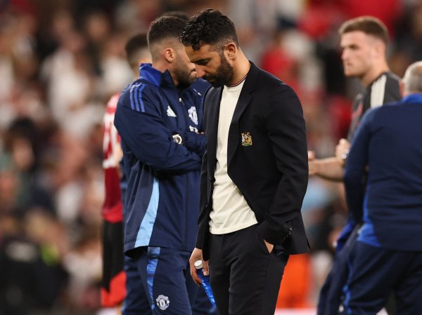 邮报：尽管战绩欠安，但曼联董事会暂时莫得奉命阿莫林的筹谋