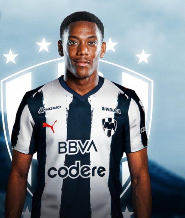 行将007…将满30岁的马夏尔远赴墨西哥6场0球，已有8个多月没进球